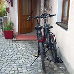 Goldsteig 1 - Einzelzimmer *